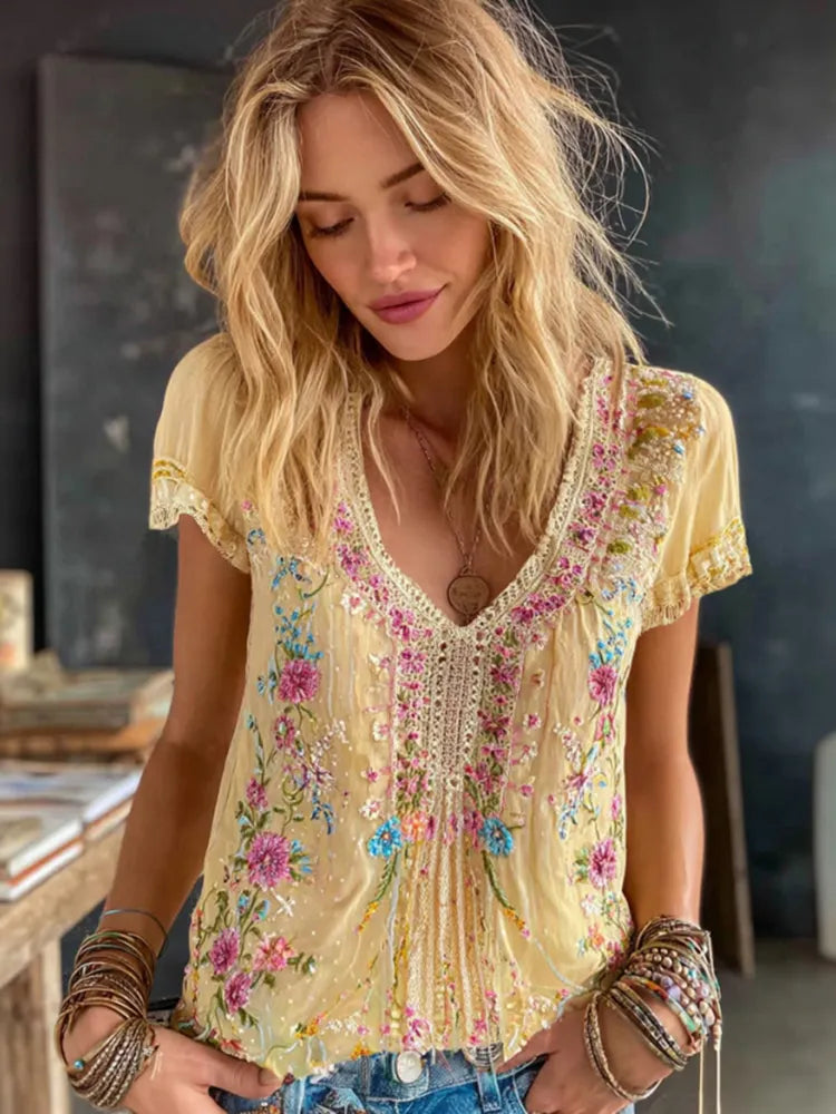 Women's Retro Floral Art Embroidery Cotton Linen V-neck Short-sleeve T-shirt
